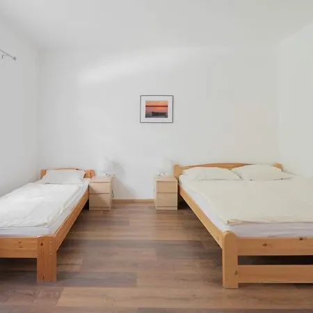 Dozsa Apartman